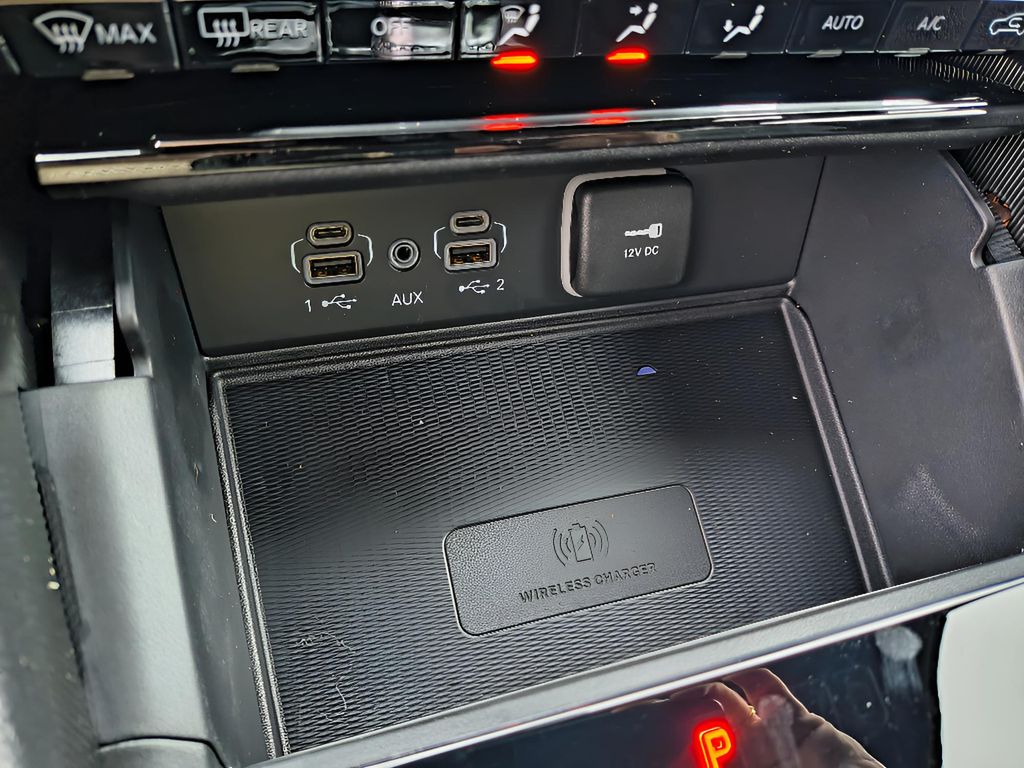 New 2025 Jeep Grand Cherokee Altitude X 4x2