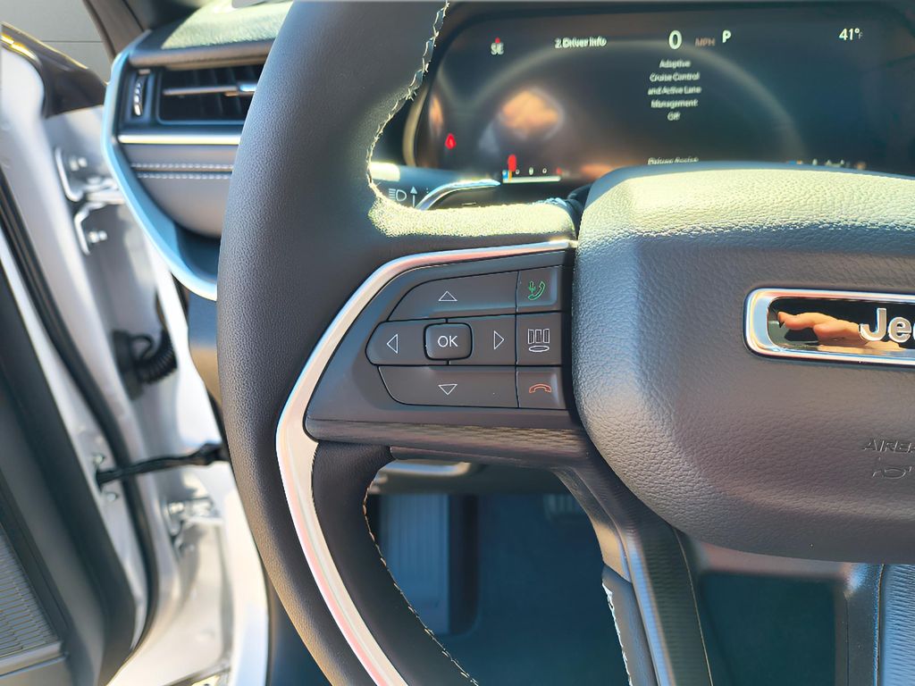 2025 Jeep Grand Cherokee Laredo X 4x2 - Bright White Clearcoat exterior view 18