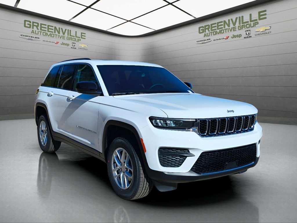 2025 Jeep Grand Cherokee Laredo X 4x2 - Bright White Clearcoat exterior view 10