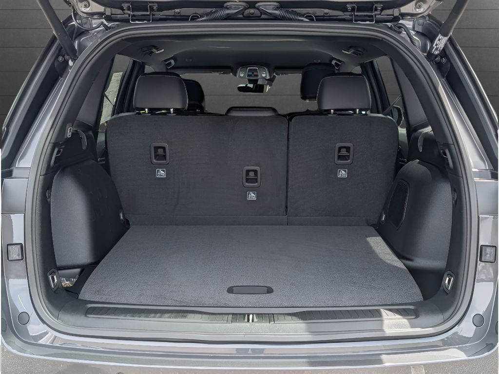 2026 Jeep Grand Cherokee Limited - Baltic Gray Metallic Clearcoat exterior view 7