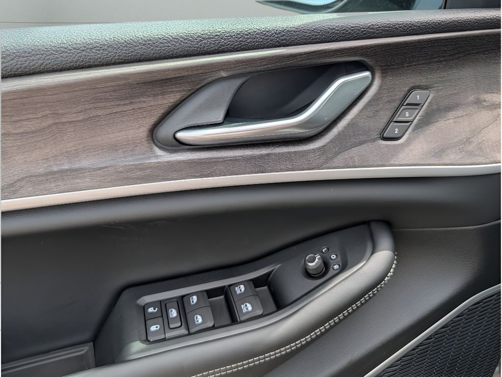 2026 Jeep Grand Cherokee Limited - Baltic Gray Metallic Clearcoat exterior view 14