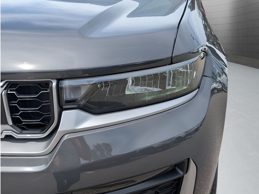 2026 Jeep Grand Cherokee Limited - Baltic Gray Metallic Clearcoat exterior view 12