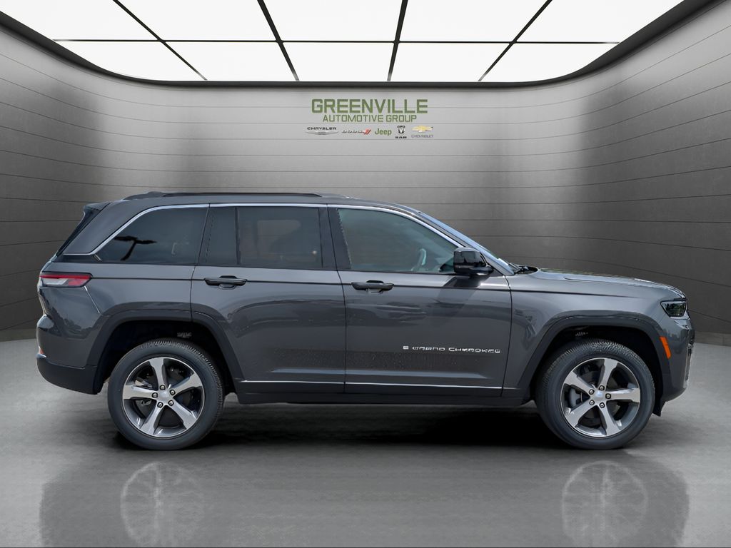 2026 Jeep Grand Cherokee Limited - Baltic Gray Metallic Clearcoat exterior view 9