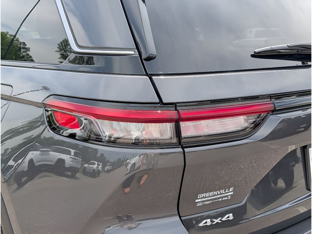 2026 Jeep Grand Cherokee Limited - Baltic Gray Metallic Clearcoat exterior view 4