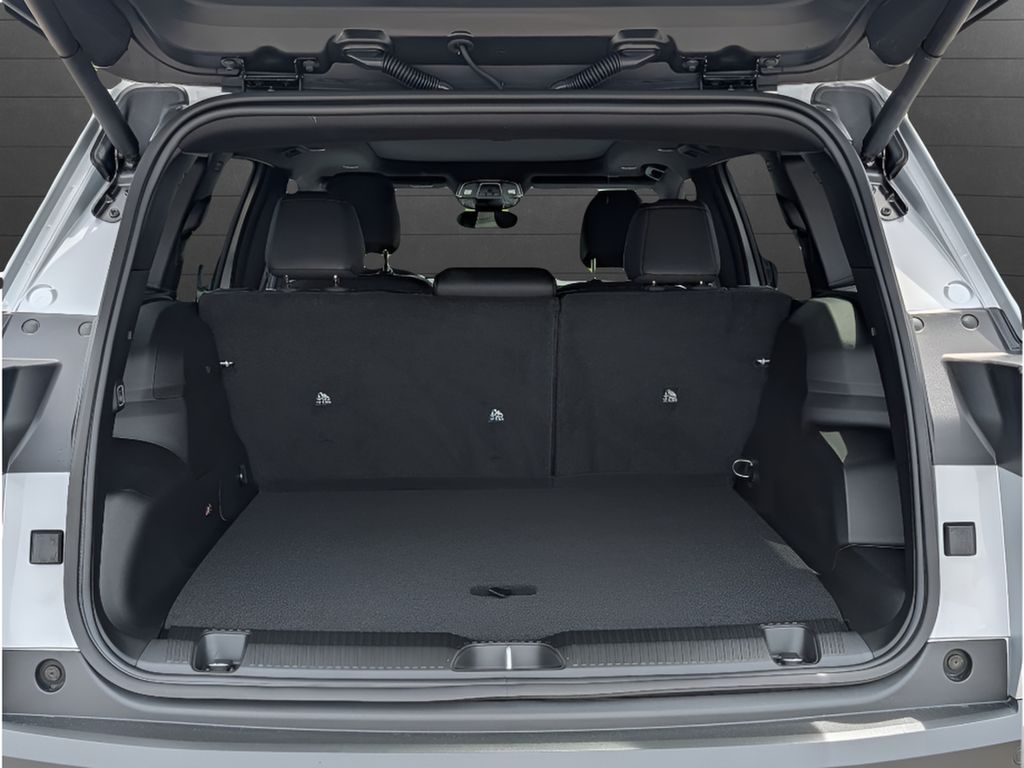 2026 Jeep Cherokee Limited - Silver Zynith Clearcoat exterior view 6