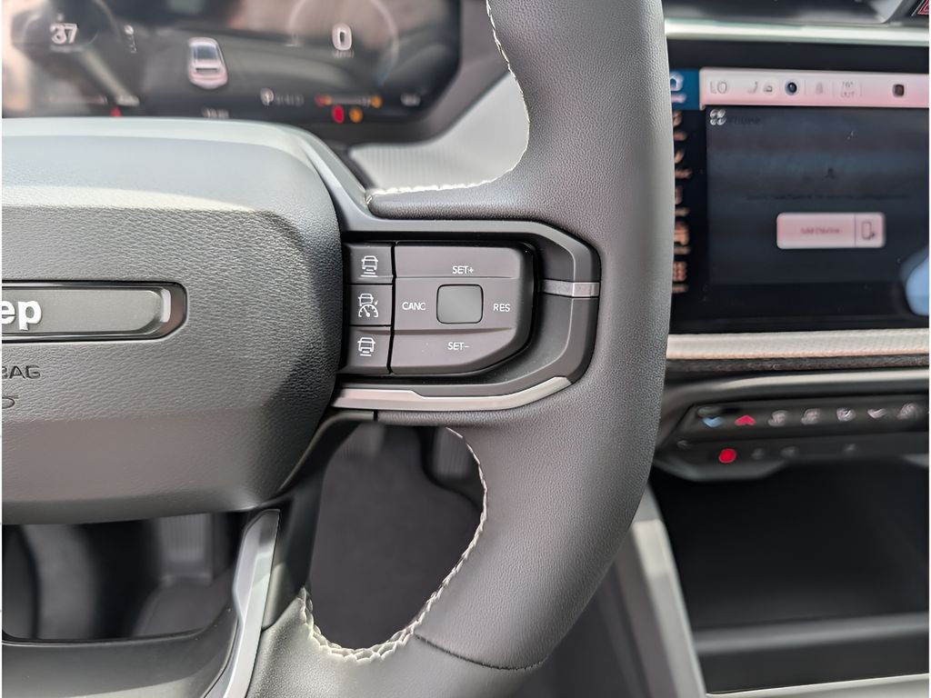 2026 Jeep Cherokee Limited - Silver Zynith Clearcoat exterior view 18