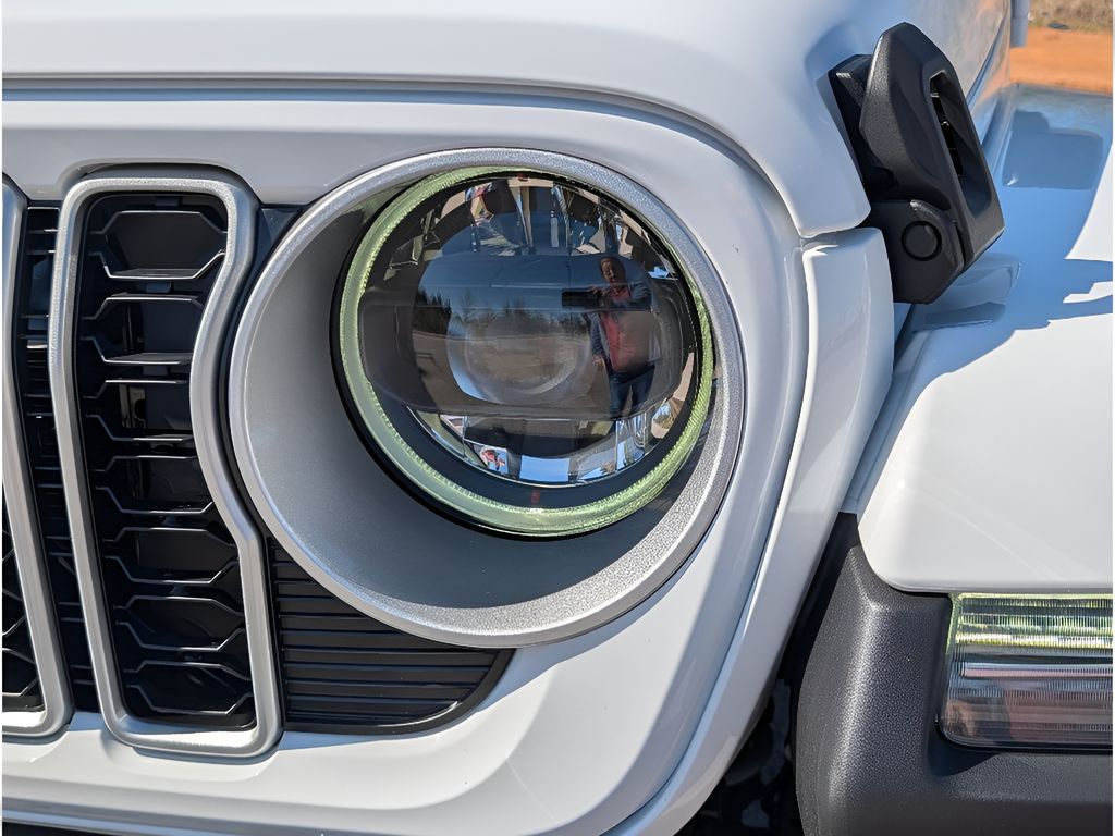 2026 Jeep Wrangler Sahara - Bright White Clearcoat exterior view 12