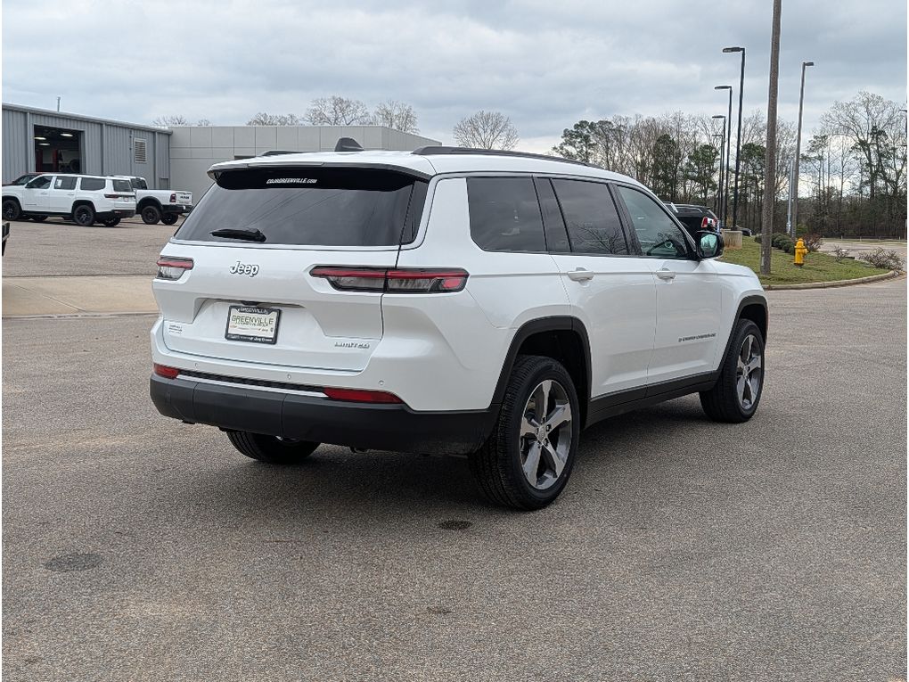 2026 Jeep Grand Cherokee L Limited 4X2 - Bright White Clearcoat exterior view 8