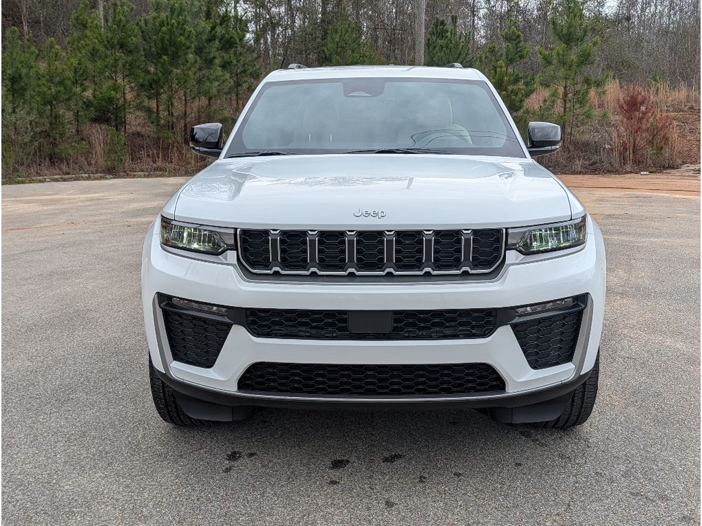 2026 Jeep Grand Cherokee L Limited 4X2 - Bright White Clearcoat exterior view 11