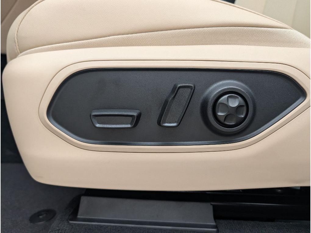 2026 Jeep Grand Cherokee L Limited - Bright White Clearcoat exterior view 15