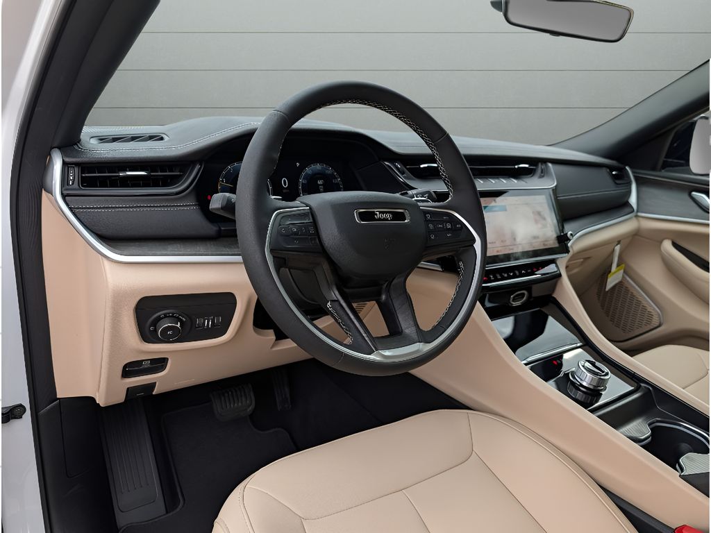 2026 Jeep Grand Cherokee L Limited 4X2 - Bright White Clearcoat exterior view 16