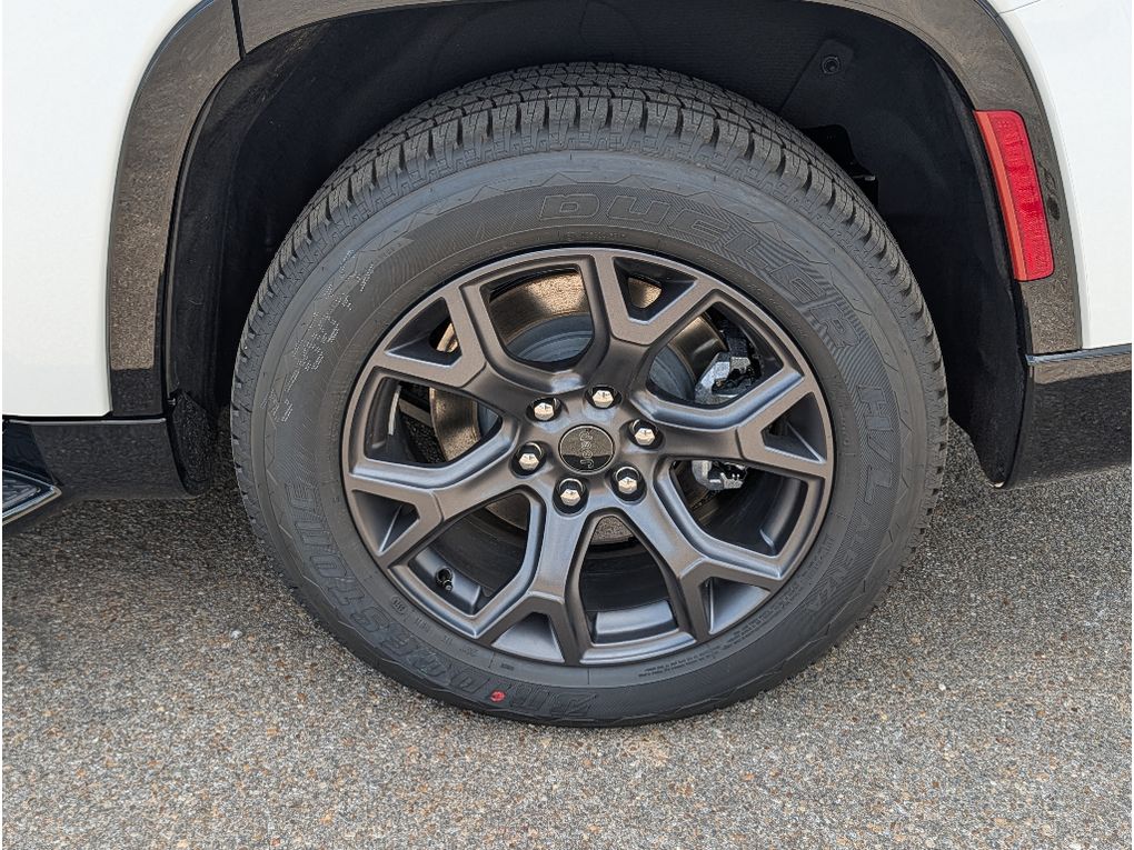 New 2026 Jeep Grand Wagoneer Limited Altitude