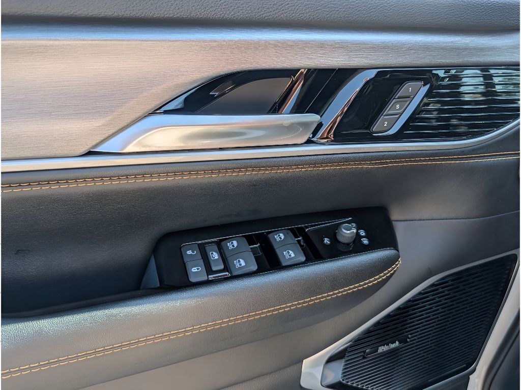 2026 Jeep Grand Wagoneer Limited Reserve - Baltic Gray Metallic Clearcoat exterior view 12