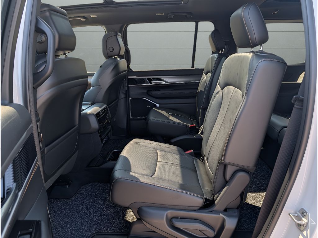 New 2026 Jeep Grand Wagoneer Limited Reserve