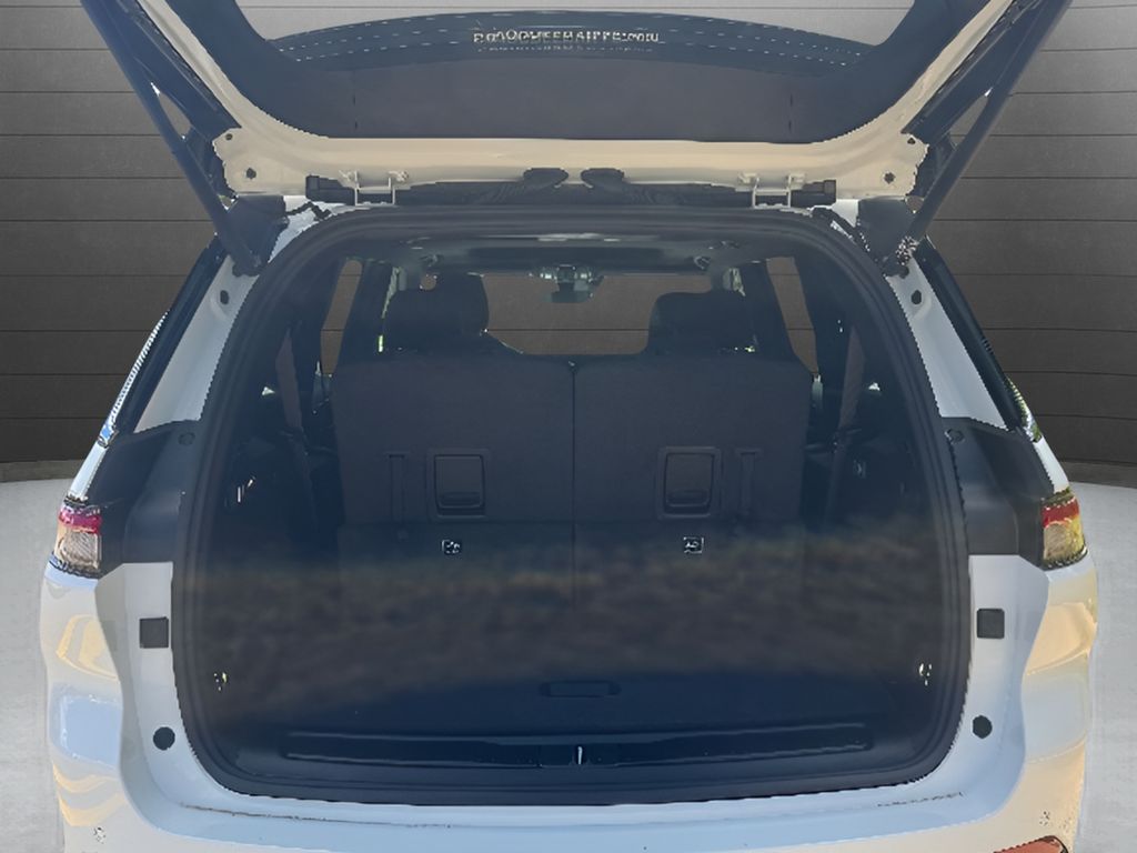 New 2026 Jeep Grand Cherokee L Laredo X Classic 4x2