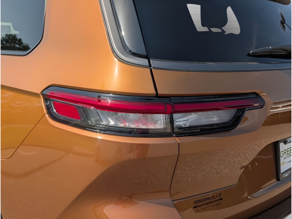 New 2026 Jeep Grand Cherokee L Limited Altitude 4x2