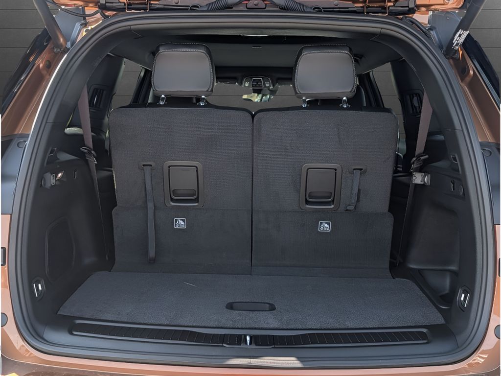 New 2026 Jeep Grand Cherokee L Limited Altitude 4x2