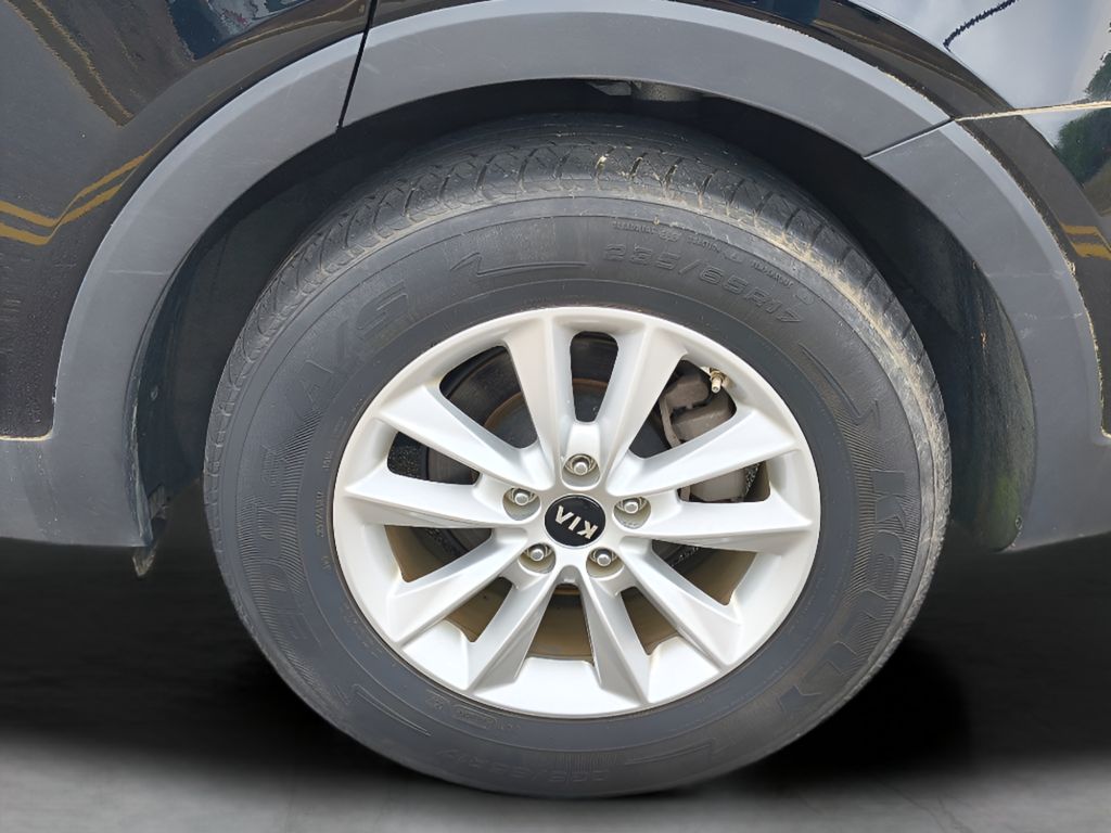 Used 2020 Kia Sorento LX V6