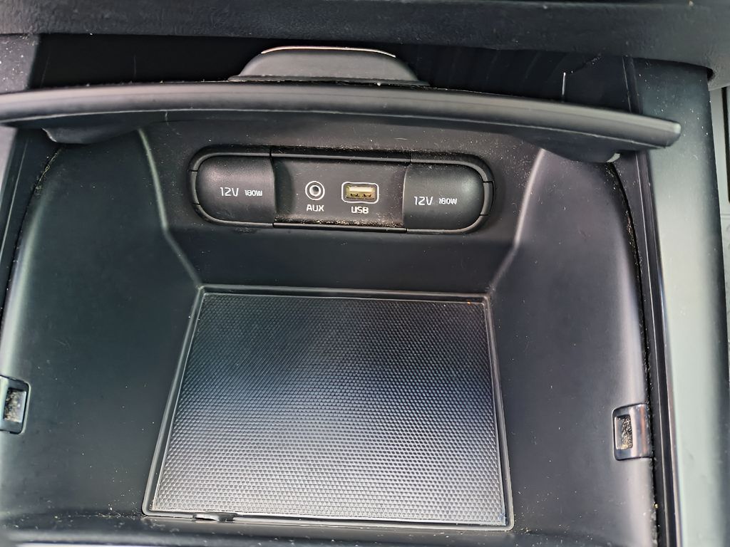 Used 2020 Kia Sorento LX V6