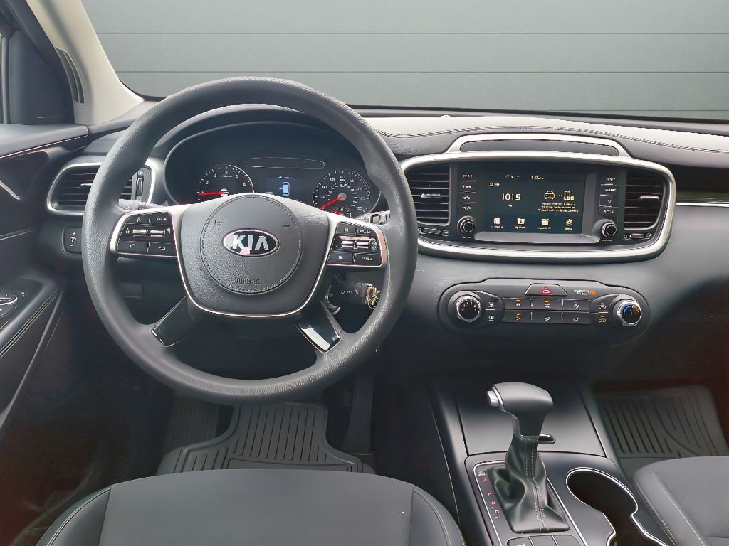 Used 2020 Kia Sorento LX V6