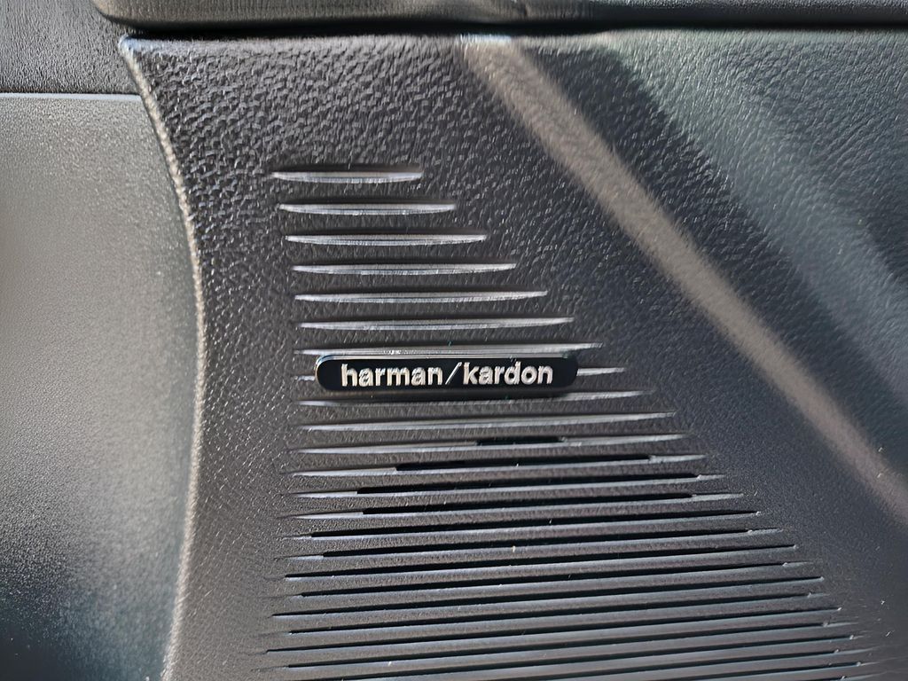 2023 Dodge Challenger SRT Hellcat Widebody Jailbreak - Octane Red Pearlcoat exterior view 11