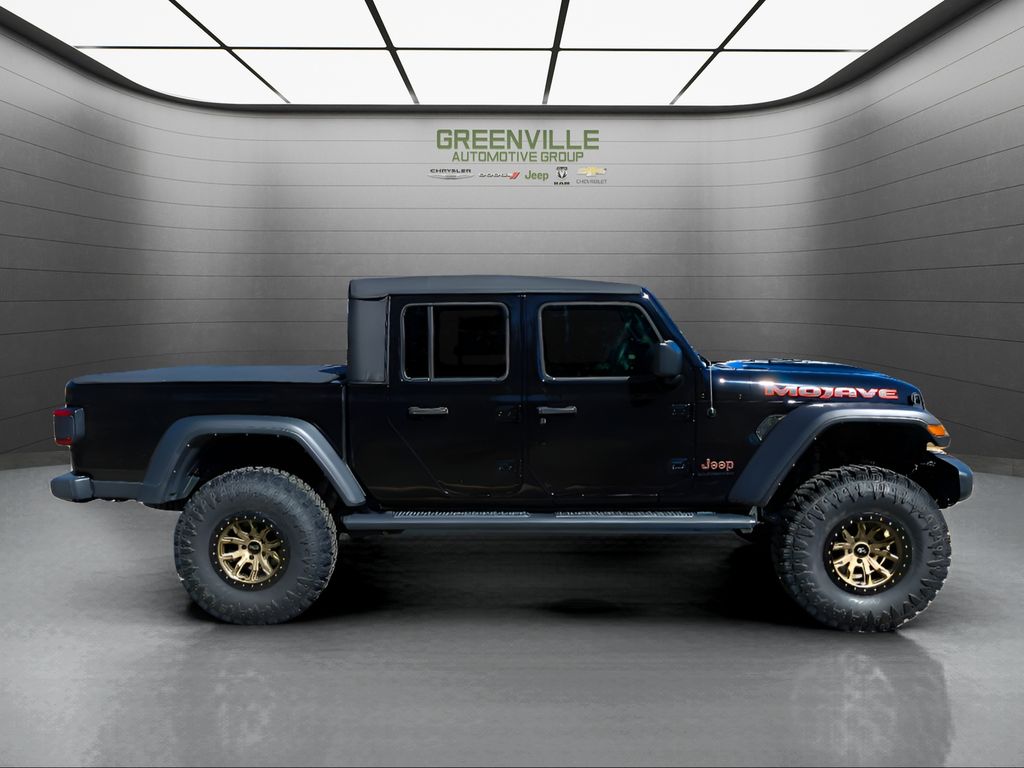 2022 Jeep Gladiator Mojave - Black Clearcoat exterior view 16