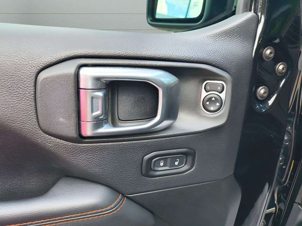 2022 Jeep Gladiator Mojave - Black Clearcoat exterior view 20