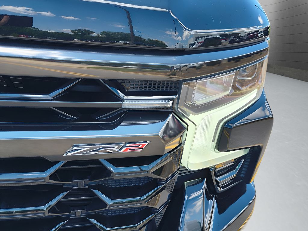 2023 Chevrolet Silverado 1500 - Black exterior view 13