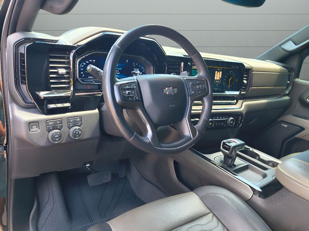 2023 Chevrolet Silverado 1500 - Black exterior view 20