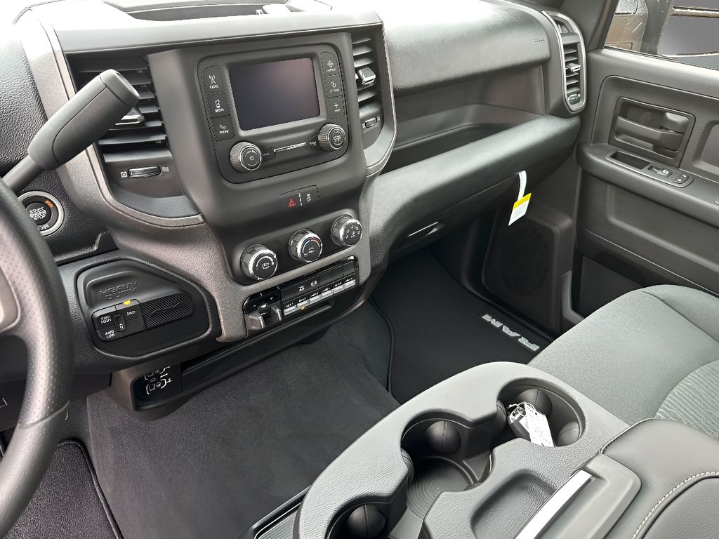 New 2024 Ram 2500 Tradesman Level 2