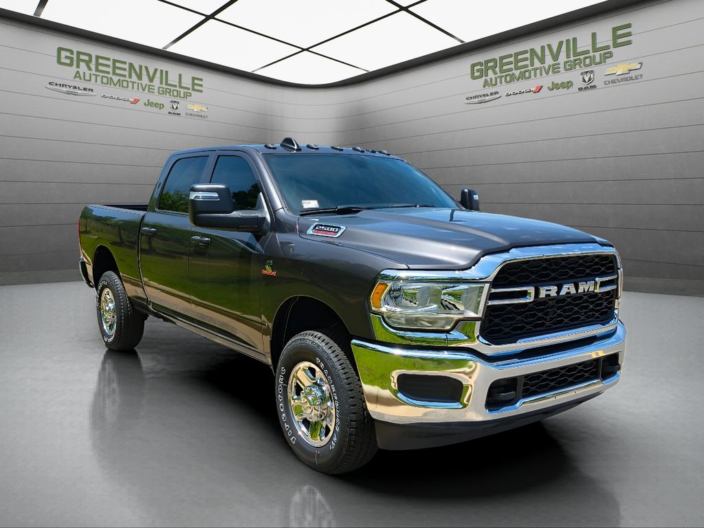 New 2024 Ram 2500 Tradesman Level 2