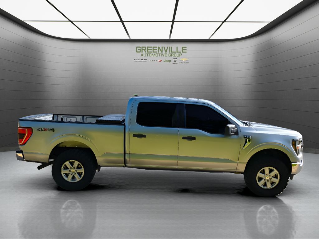 2023 Ford F-150 XLT - Iconic Silver Metallic exterior view 6