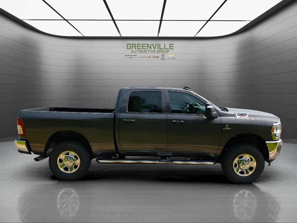 New 2024 Ram 2500 Tradesman Level 2