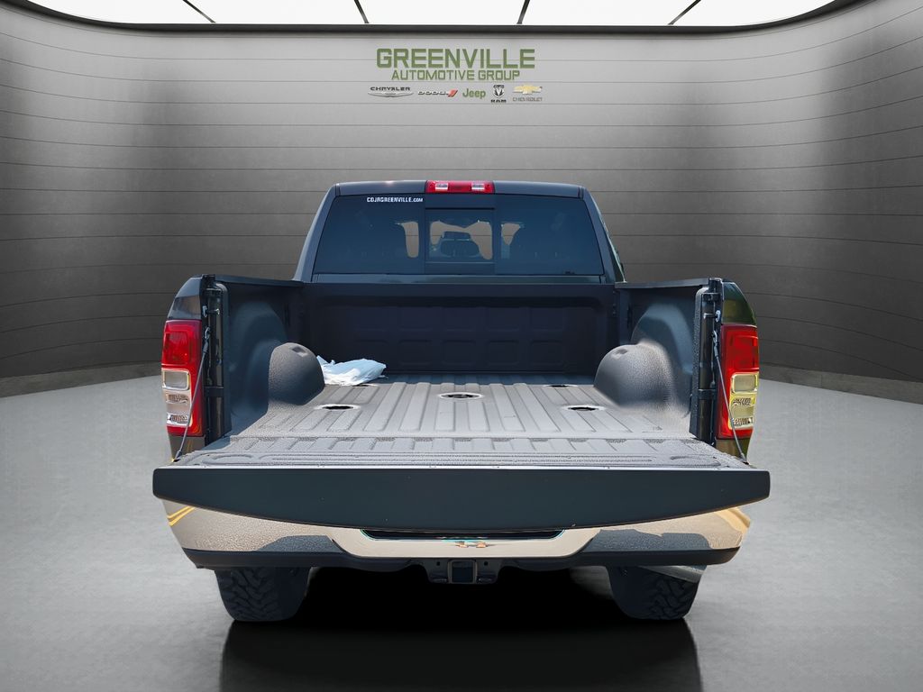 New 2024 Ram 2500 Tradesman Level 2