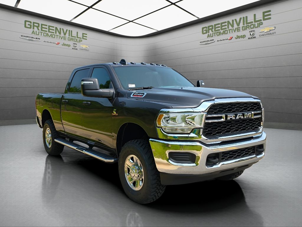 New 2024 Ram 2500 Tradesman Level 2