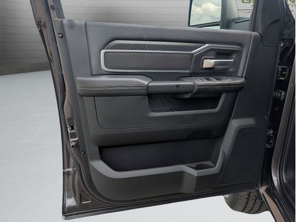 New 2026 Ram 2500 Big Horn Night Edition Cummins 4x4