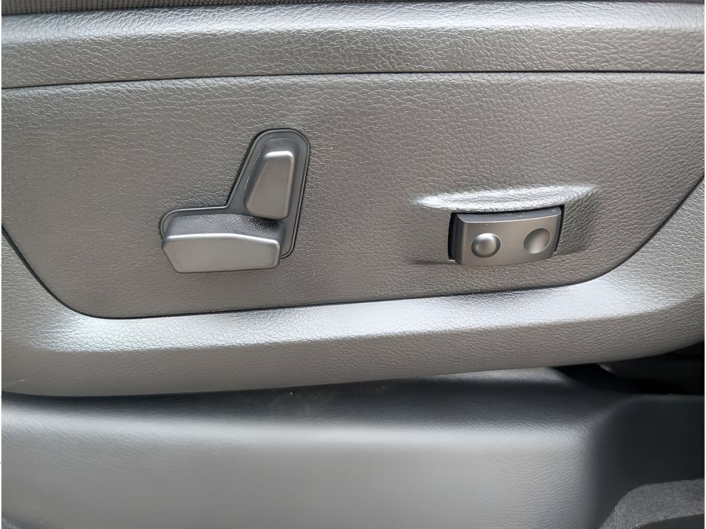 New 2026 Ram 2500 Big Horn Night Edition Cummins 4x4