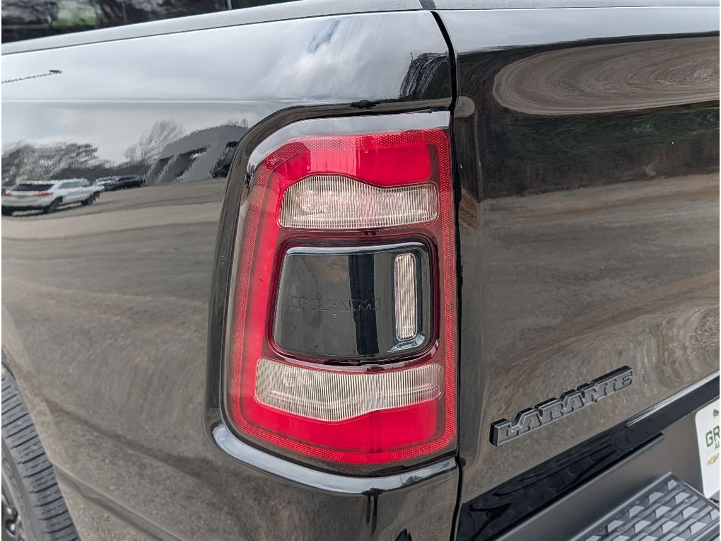 2023 Ram 1500 Laramie Night Edition - Diamond Black Crystal Pearlcoat exterior view 4