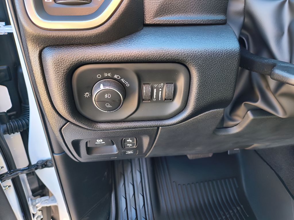 New 2026 Ram 1500 Big Horn Level 2 Sport w/Hemi