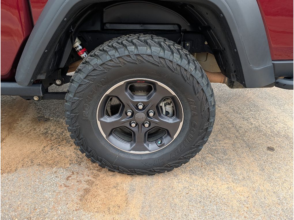 2021 Jeep Gladiator Rubicon - Snazzberry Pearlcoat exterior view 3