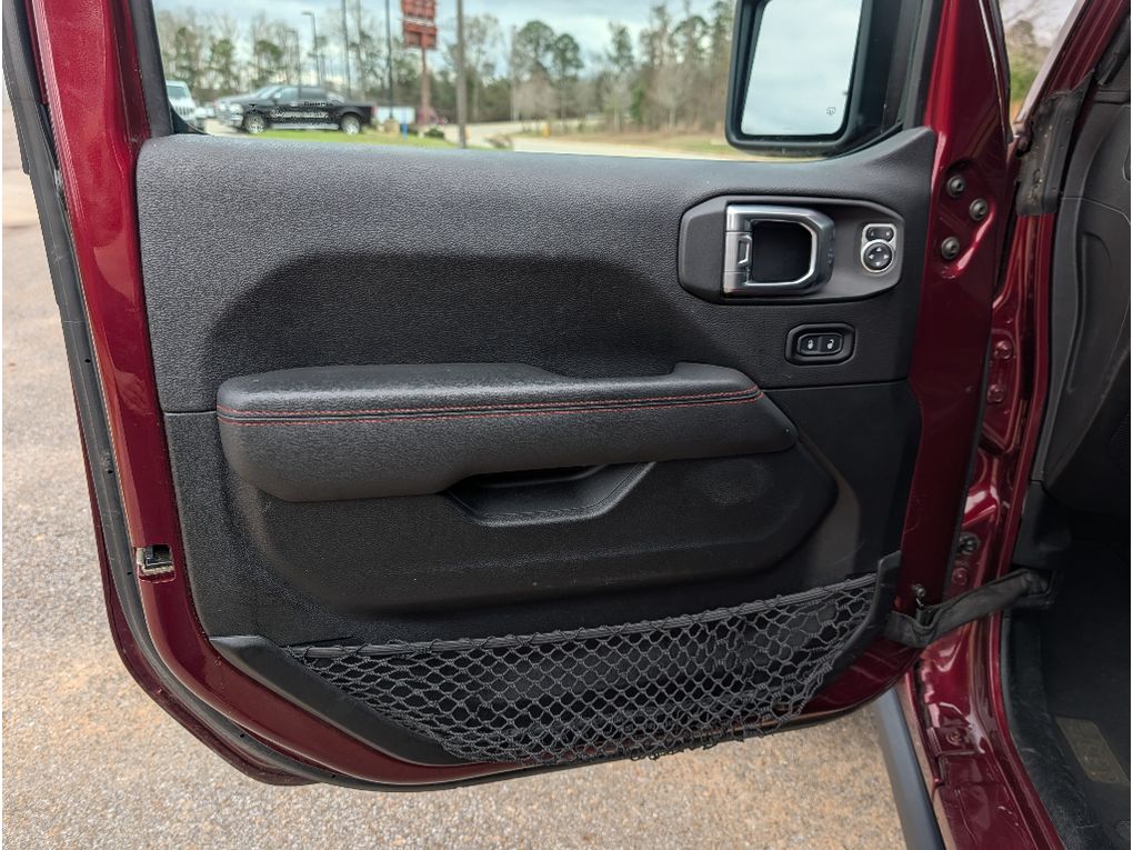 2021 Jeep Gladiator Rubicon - Snazzberry Pearlcoat exterior view 14