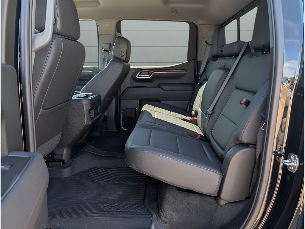 Used 2025 Chevrolet Silverado RST Z71