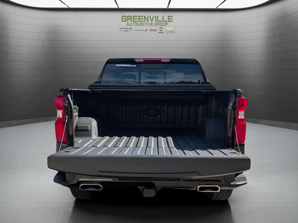 2025 Chevrolet Silverado 1500 - BLACK exterior view 7