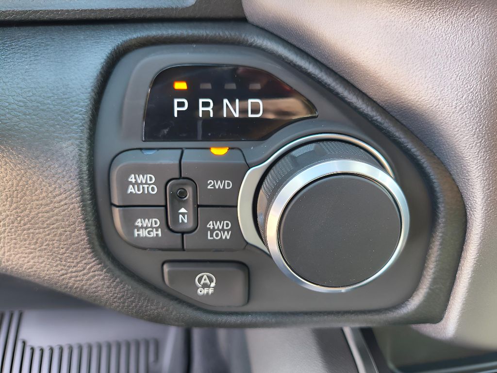 New 2026 Ram 1500 Big Horn Sport Hemi 4x4 Crew Cab