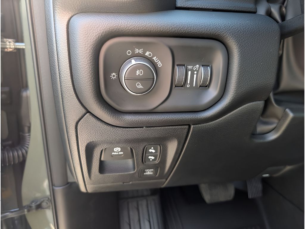 2026 Ram 1500 Big Horn Night Edition Hemi 4x4 Crew Cab - Canyon Lake exterior view 19