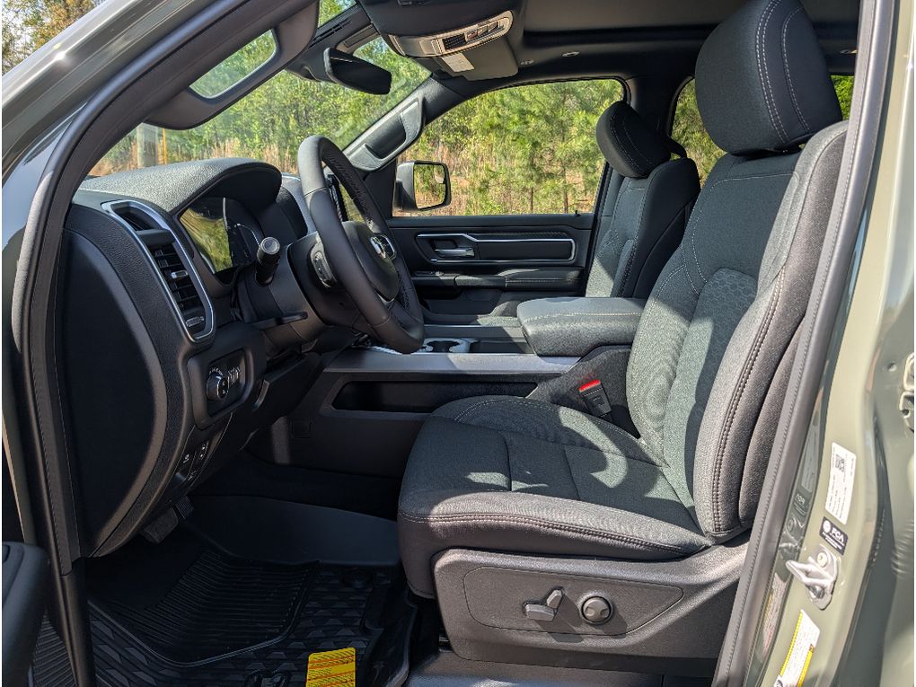 New 2026 Ram 1500 Big Horn Night Edition Hemi 4x4 Crew Cab