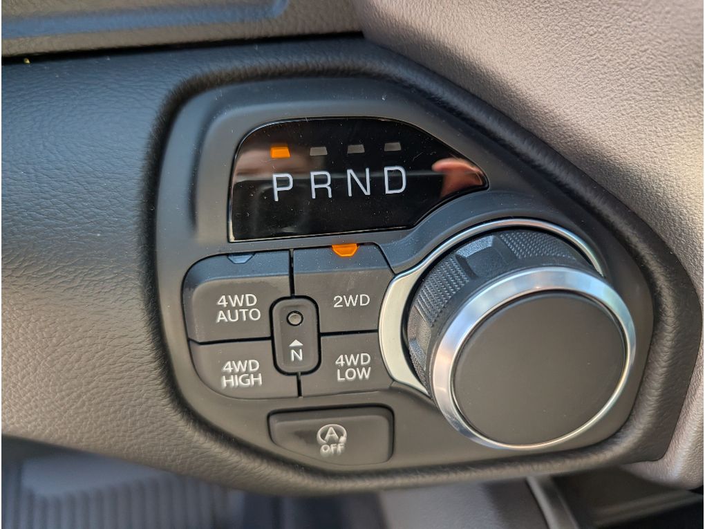 New 2026 Ram 1500 Big Horn Night Edition Hemi 4x4 Crew Cab