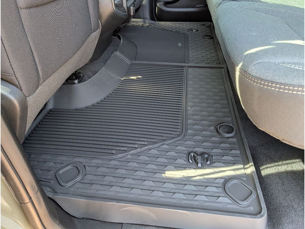 New 2026 Ram 1500 Big Horn Night Edition Hemi 4x4 Crew Cab