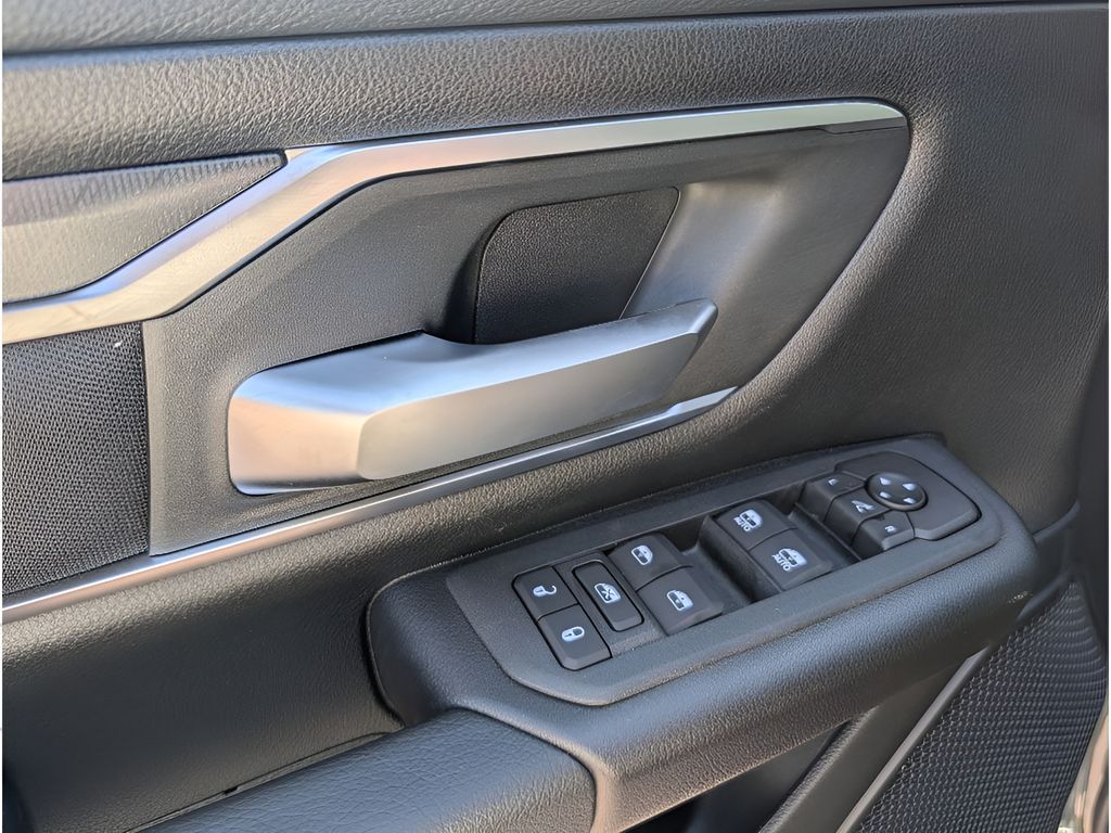 2026 Ram 1500 Big Horn Night Edition Hemi 4x4 Crew Cab - Canyon Lake exterior view 16