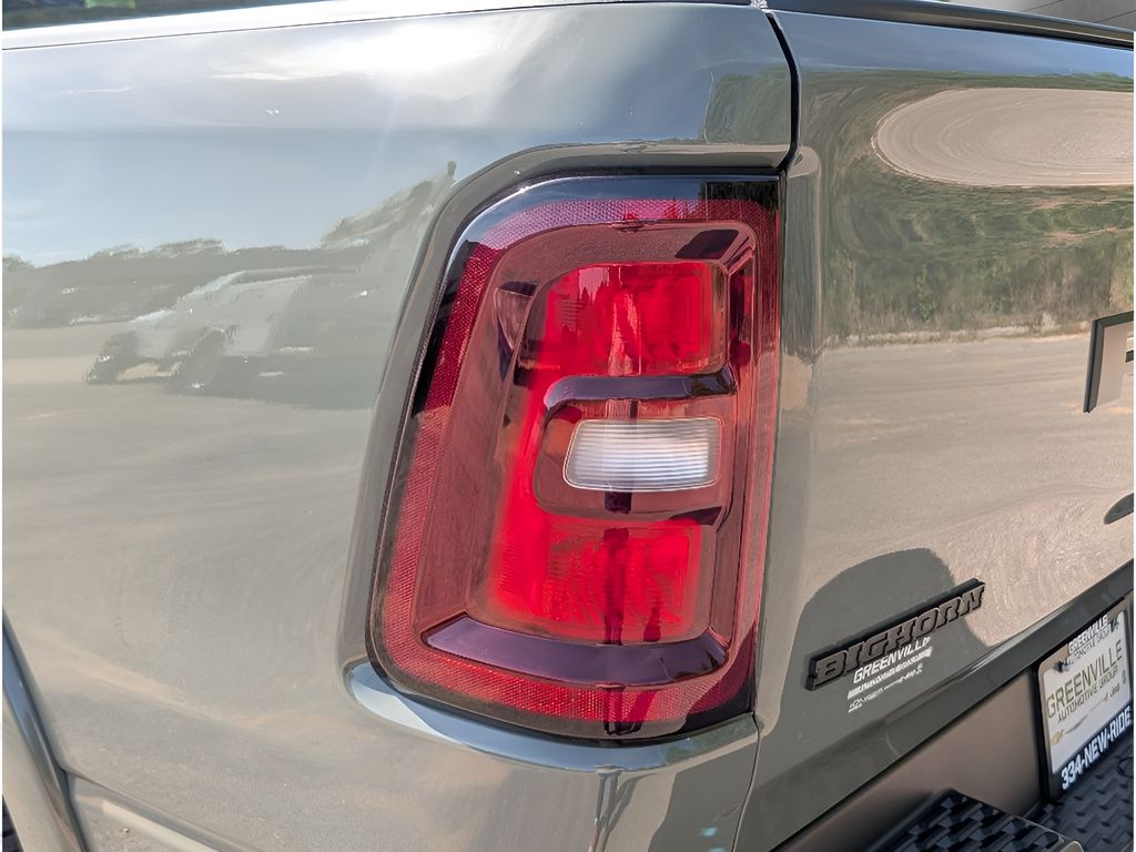 2026 Ram 1500 Big Horn Night Edition Hemi 4x4 Crew Cab - Canyon Lake exterior view 4